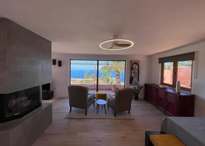 Penthouse With Breathtaking Views *