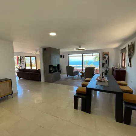 Penthouse With Breathtaking Views