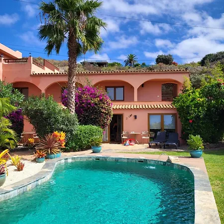 Penthouse With Breathtaking Views *