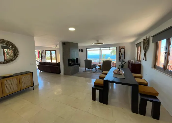 Penthouse With Breathtaking Views